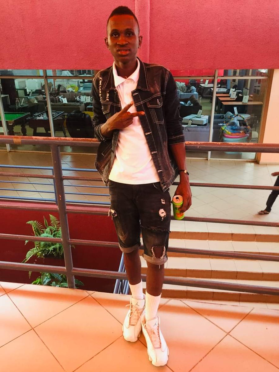 Alphasall64's tweet image. Je suis nouveau follow me  i would follow back please