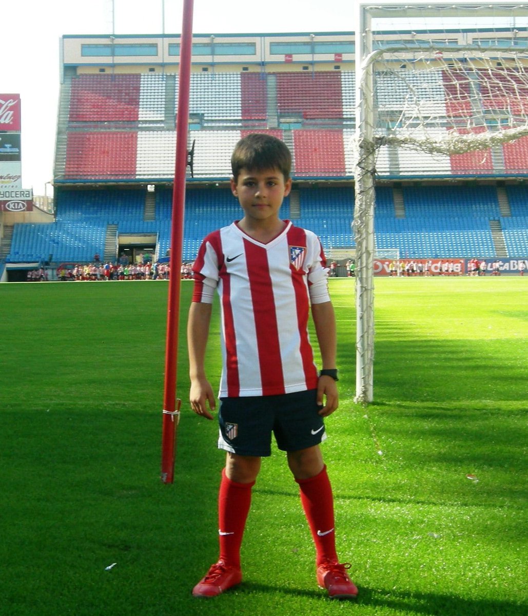 FA82Oficial's tweet photo. "Para todos los niños: nada es imposible, y si eres atlético, menos".

Enhorabuena por cumplir tu sueño y el de tantos niños atléticos @carlos7atm, el futuro está asegurado. 💪🏻💪🏻 https://t.co/tpdBBuM2Xq
