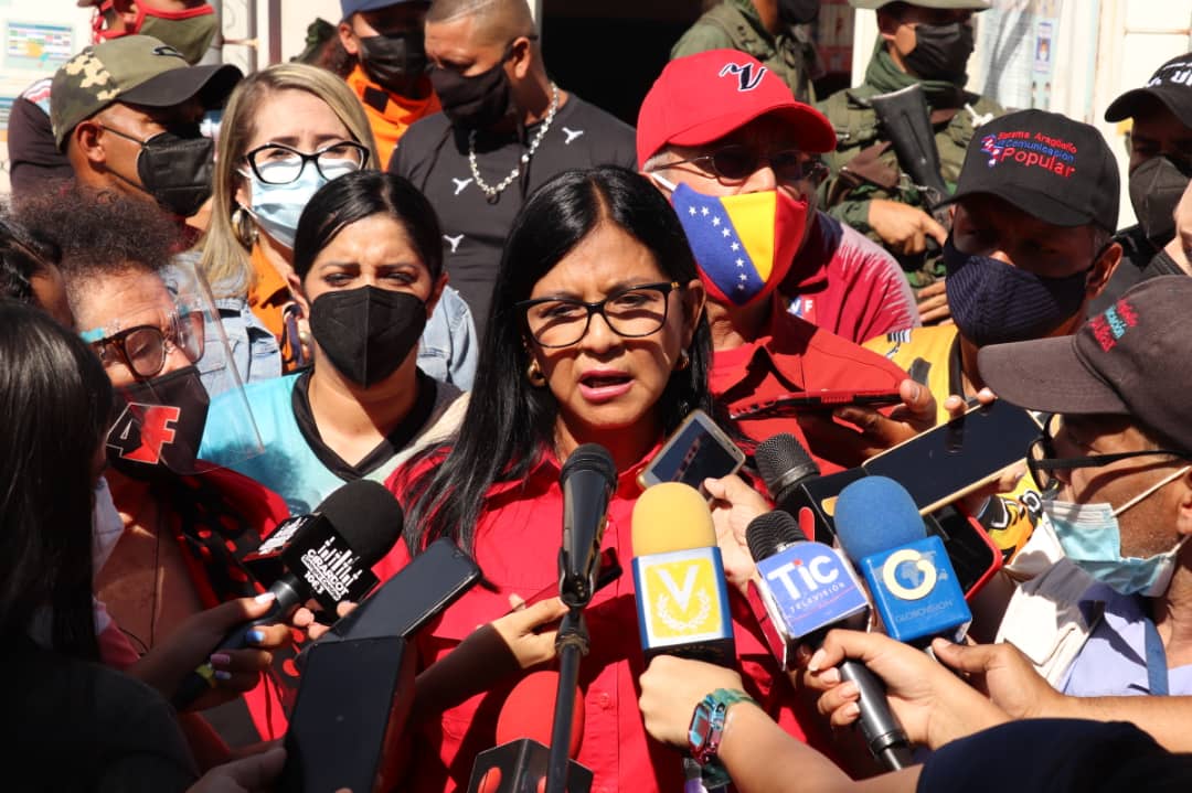 Soykarinacarpio's tweet photo. Pueblo Aragueño ya ejercí mi derecho al voto en el Centro de Votación Socialista Ciudad Bendita, ubicado en el sector El Mácaro. El proceso es muy rápido y fácil.

¡Hoy seremos historia para el mundo!
¡Viva Aragua!

@NicolasMaduro
@dcabellor 
@taniapsuv
#MegaElecciones2021 https://t.co/8uyIaHy710