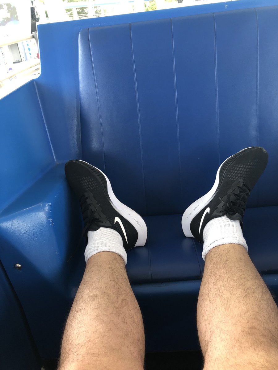 Ctb22684's tweet photo. Preferred seating for #DestinationB https://t.co/GtrD3SAb79