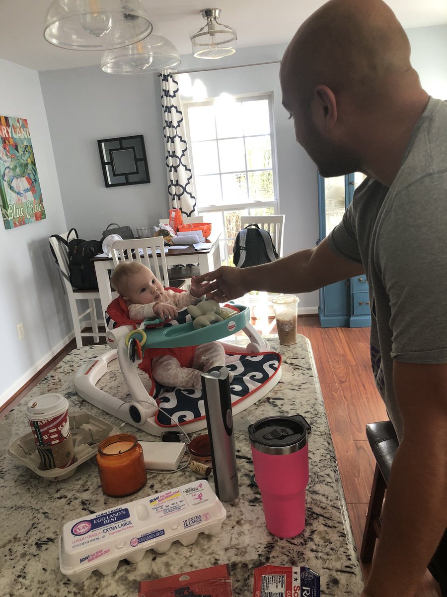 bphipper30's tweet photo. @nickossello Girls take notes: great guy alert 🚨 he loves babies and they love him back #bigMack #besties https://t.co/YFyIrU8wuq