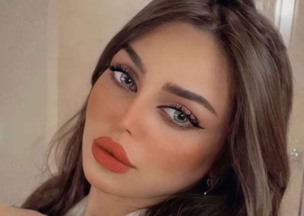 asma25887404's tweet photo. #مشهوره_تكرهونها_وليه 
اذا تتفقون معي عطوني لايك
عشان نوصل لها رسالتنا انك متسلقه على الشهرة وان الجميع يكرهك 😒 https://t.co/CFrL3tdIaz