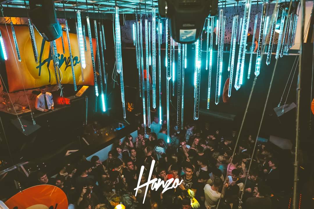 JNK1NE's tweet photo. This weekend I flew the flag for @DJSALOUSE ...They're here waiting for you to come back!!! @weareqclub https://t.co/CVJhaLvDjk