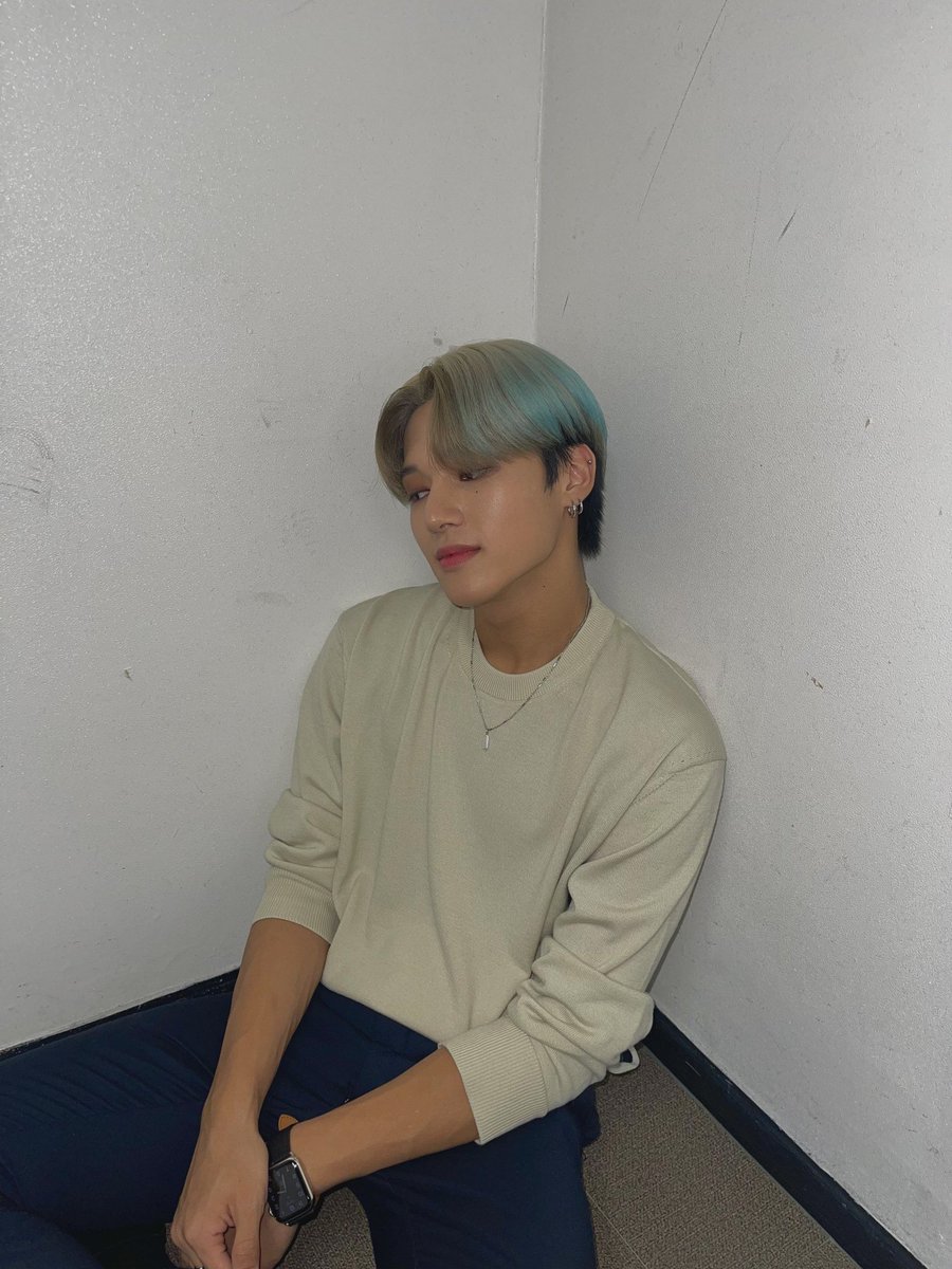 atzw00y0ung's tweet photo. ── #우영: "my lover girl 💚"

#AtinySelcaDay #ATSD #WOOYOUNG #ATEEZ #애이티즈 @ATEEZofficial https://t.co/sFlBTzDccc