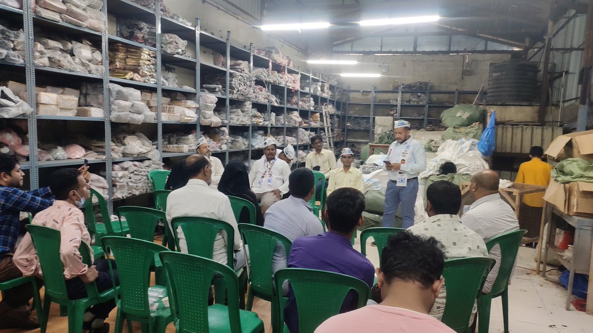 AAPKaImranMulla's tweet photo. Today Several New Members joined from our Byculla area at our meeting held today in Madanpura. 

Request you all to join in large numbers and be a part of Change https://t.co/X3xj8mybsU