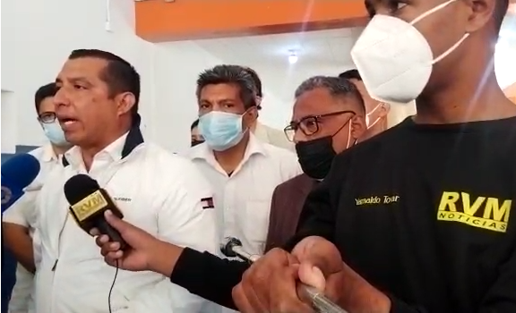 noticiasrvm's tweet photo. #VenezuelaDecide2021 | #21nov Hace unos minutos se denuncian algunas irregularidades en el proceso, así lo anunció @MenfriParisM candidato a Concejal para la alcaldía de #Caracas por la @AlianzaDemocVE
#ReporteRVM - @tovar_yarnaldo
#Noticiasrvm #megaeleciones2021 https://t.co/EC8cWCgOD3