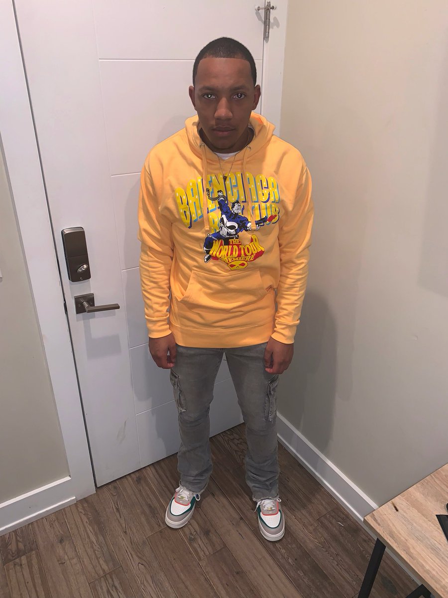 TateDaGreat3's tweet photo. I wake up &amp; i be feeling I’m the realist, standing on my business taking care of my children 🦅 #LongLiveSleep #JordanYear https://t.co/m3b0nlMYrm