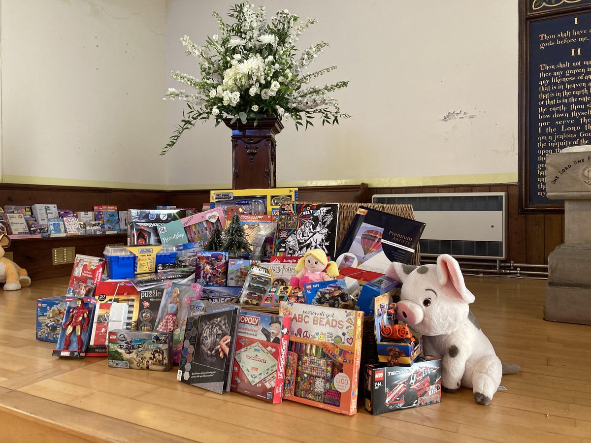 StrathblaneKirk's tweet photo. We had a wonderful response to our appeal for Christmas gifts and toys for children to support the work of @GCMcare and @salvationarmyuk (Falkirk).  These are going to put smiles on many young faces this Christmas.  Thank you to everyone who donated. https://t.co/60xKYNw5D6