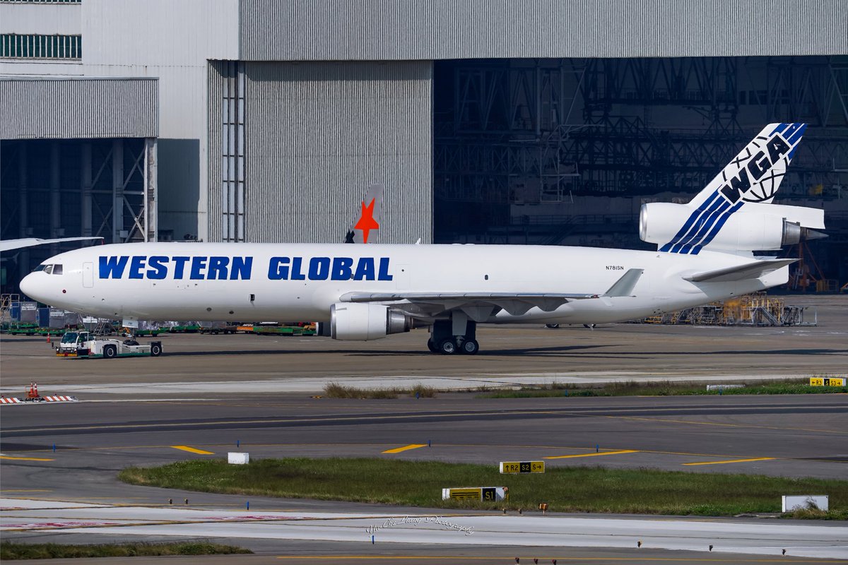 YuCheLiang's tweet photo. Lufthansa
McDonnell Douglas
MD-11(F)
D-ALCA > N781SN
@lufthansacargoag
@WGlobalAirlines
➖➖➖➖➖➖➖
#md11f #WesternGlobal
#cargoplane #aviaition
#飛行機倶楽部 
#airplane_lovers 
#飛行機写真 
#aviationgeek #avgeek
#Sonyα7III
#taoyuanairport #Lufthansa
#DALCA #N781SN https://t.co/mqCOcboPTp