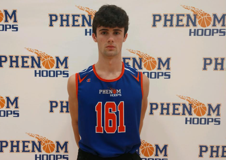 Phenom_Hoops's tweet photo. Phenom 150 Session I Camp Evaluations: Team 6
#PhenomHoops 

- Dean Ruthstrom
- Jalen Mills
- Chris Oldham
- Orlando Burch
- Kendall Salter
- Jamison Graves
- Eli Osborne
- Max Murash
- Mitchell Leroux
- Aaron Hall

Read: https://t.co/WNWfLMPXFF https://t.co/L8OK3fmgN9