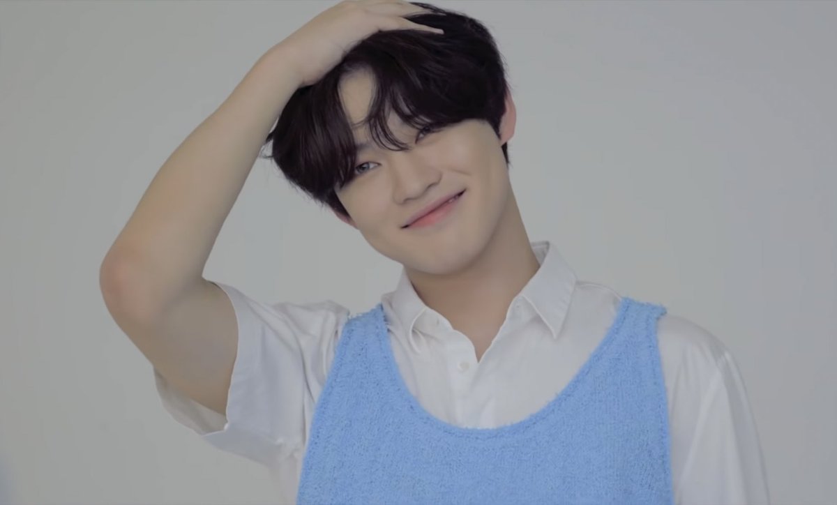 chenleours's tweet photo. He never changed. Still that hardworking little kid at heart who always love &amp; support others wholeheartedly, living his life to the fullest. Thank you for giving the biggest smiles to the world. Lets always walk on the flower path 🥳
#별들을이어_천러라_이름붙인날
#HAPPYCHENLEDAY https://t.co/FTh2dBUHoS