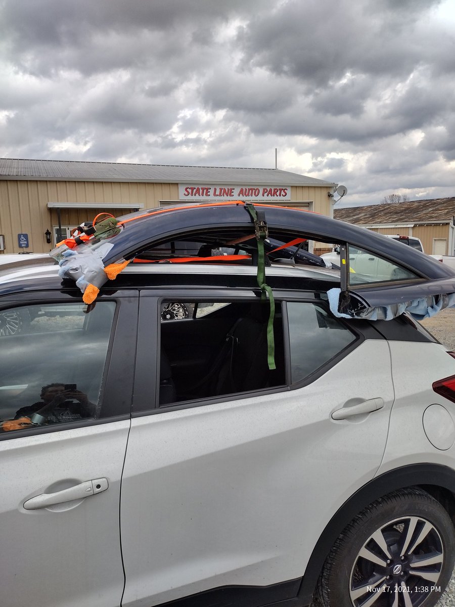 ModLife13's tweet image. Got the roof for my Audi I&apos;m so stoked to get to working on it. Thank you to the guys out at State Line Auto Parts for being so helpful and accommodating.