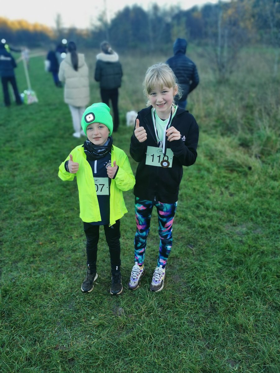 Lorella2582's tweet photo. Leah and Alfie at their cross country race with @InverclydeAC Leah lost a shoe a managed a 3rd place @MissMcc_p4 @MoorfootPr https://t.co/7p3yGbcyyu