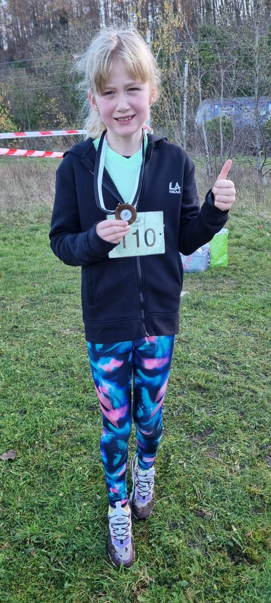 Lorella2582's tweet photo. Leah and Alfie at their cross country race with @InverclydeAC Leah lost a shoe a managed a 3rd place @MissMcc_p4 @MoorfootPr https://t.co/7p3yGbcyyu