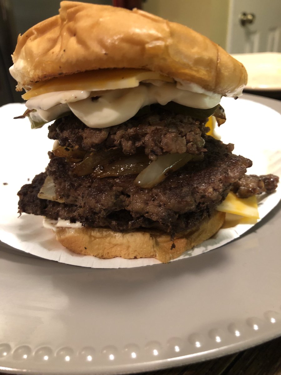 Bill_Stewart3's tweet photo. Last night’s Triple Smashburger!! Smash or Smash!! @thisgrilllife @DCFANATIC21 #PITBOSSGRIDDLE https://t.co/3kECTRcDrp