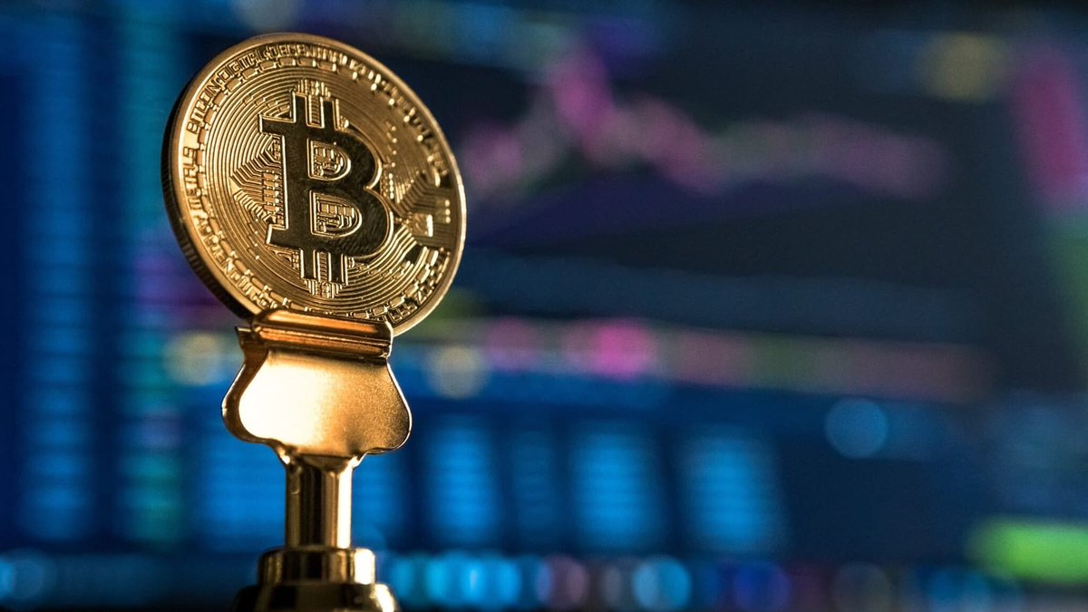BFMTV's tweet photo. Cryptomonnaie: le Salvador veut construire une "Bitcoin City"
https://t.co/BIN7Md8Bl4 https://t.co/WHopUrT5c5