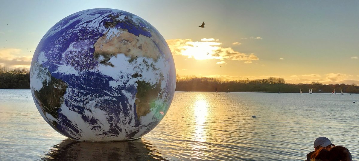 Ms_Gelphy's tweet photo. @TheWestleighSch @WestleighART @WestleighArt2 when art meets geography!!! How amazing is this installation at Pennington Flash #gelphy https://t.co/TPyk2UVozB