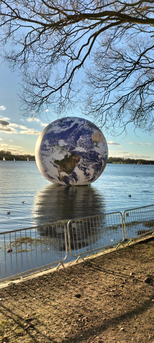 Ms_Gelphy's tweet photo. @TheWestleighSch @WestleighART @WestleighArt2 when art meets geography!!! How amazing is this installation at Pennington Flash #gelphy https://t.co/TPyk2UVozB