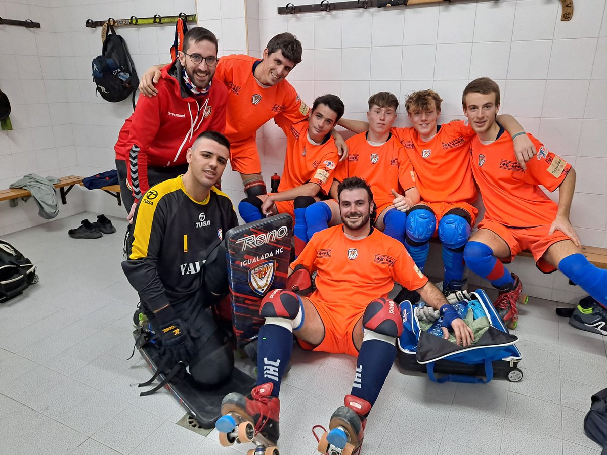 IgualadaHC's tweet photo. 《HOQUEI BASE🔵🔴》
#resultatsihc | @FCPatinatge

🏑  Corbera 0
🔵🔴 Igualada HC C 11 https://t.co/QkHOqMvOBY