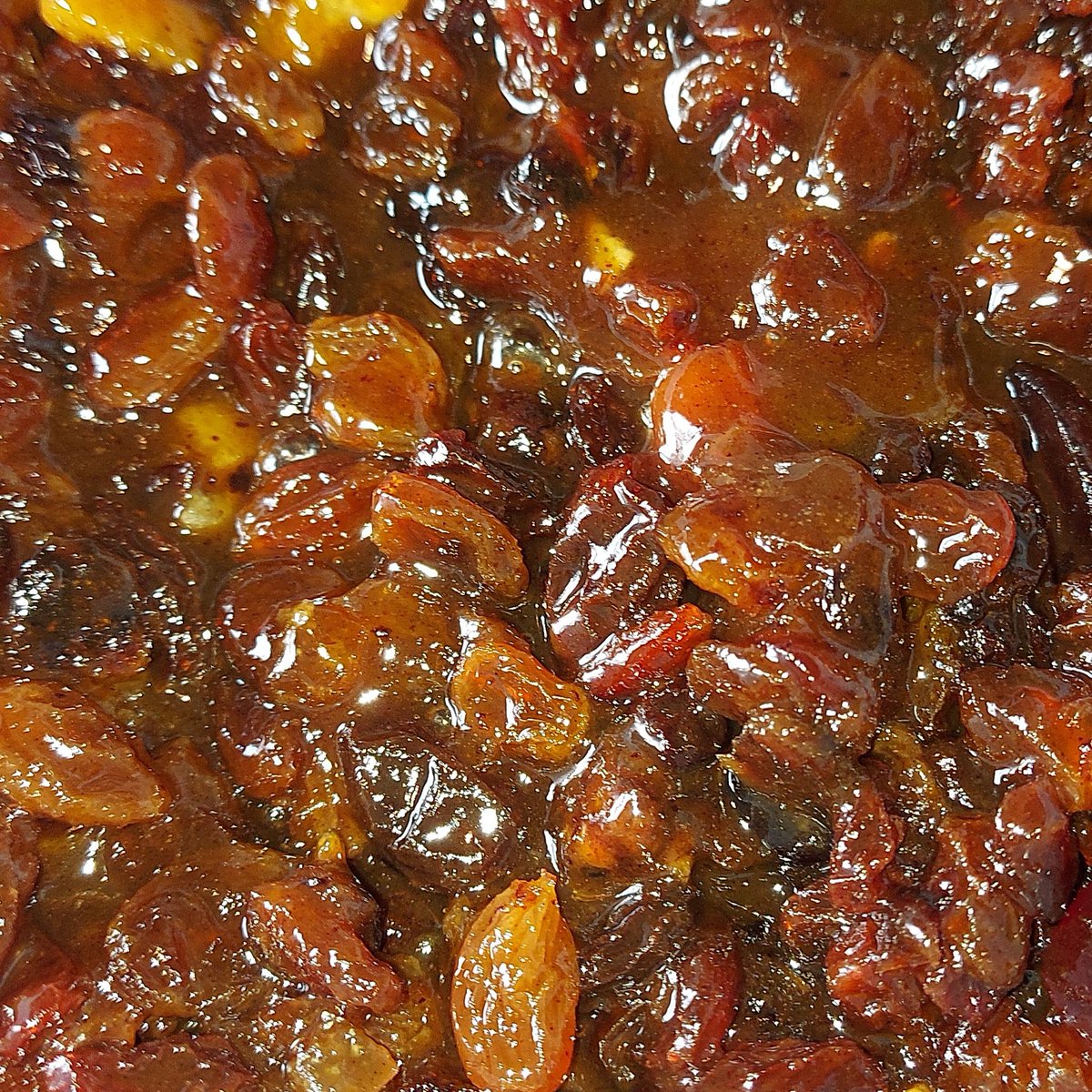 bakesbev1's tweet photo. Christmas Cake no3!! (Rum infused)

**Allergens** Sulfites, Eggs, Dairy, Nuts, Gluten. 

Can also be made with GF flour. (Ground rice/coconut flour) 

#Christmas2021 
#bbcgoodfood 
#Christmasbaking https://t.co/BKfvXJZH2G