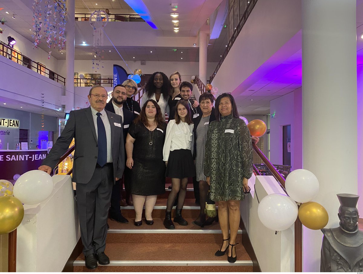 Ce jeudi 18 novembre 2021, nos collaborateurs ont pu inaugurer le nouvel espace d'accueil 🎉🍾

#Tourisme #VoyagezPresDeChezVous