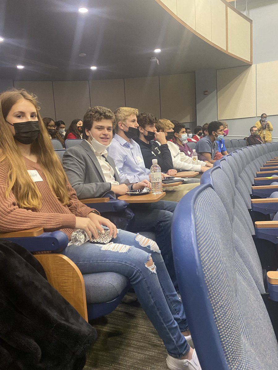 WDHS DECA💙 tweet media