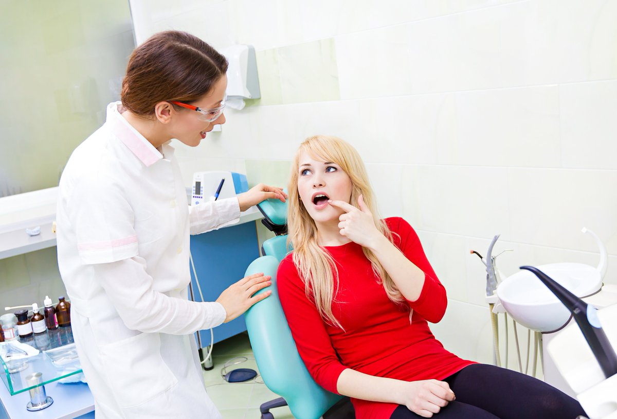makemedicaltrip's tweet photo. Compare the cost of a root canal treatment abroad and find expert dentists around the world. You will not only get root canals at the lowest price, but you can also enjoy attractive dental tourism destinations. Read more. https://t.co/PbnbihVL0l #makemedicaltrip #dentalrootcanal https://t.co/DcHY5OB1eN