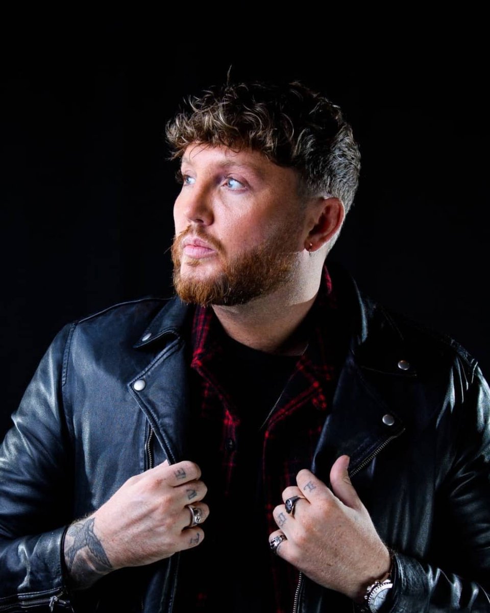 📸 <a href="/JamesArthur23/">James Arthur</a> at #HitsLive in Birmingham last night 🇬🇧🎵