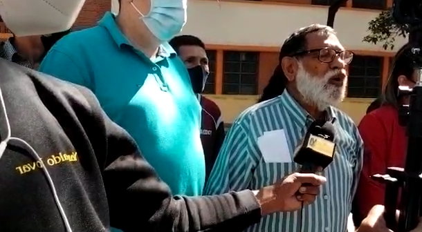 #VenezuelaDecide2021  | #21nov "No se les avisó a los electores que fueron emigrados y no consiguen donde votar" También catalogó Rafael Uzcátegui  quien es candidato a la alcaldía libertador del <a href="/PCV_Ve/">PARTIDO COMUNISTA DE VENEZUELA</a>  como "ilegal con el propósito que no voten"...  #ReporteRVM <a href="/tovar_yarnaldo/">Yarnaldo Tovar</a>