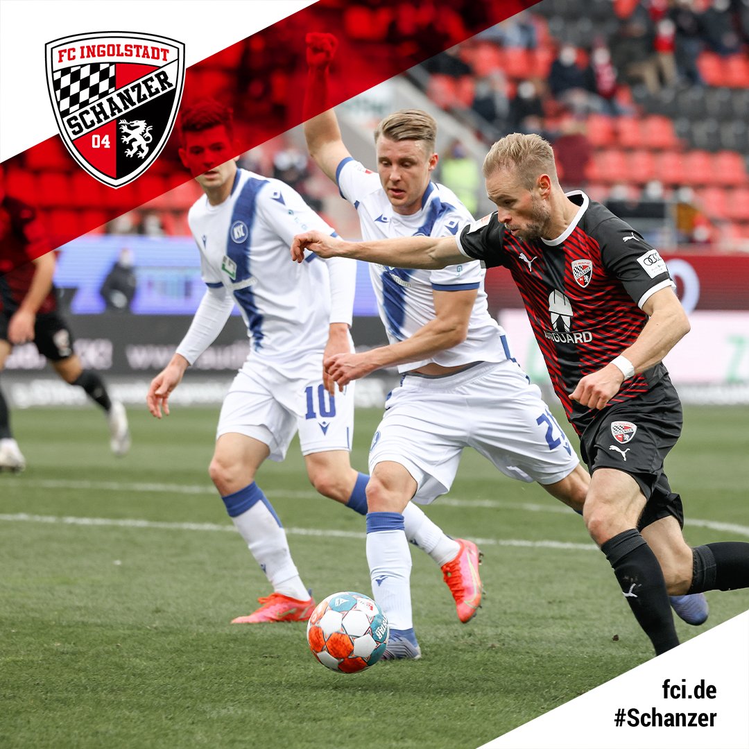 Schanzer's tweet photo. Geackert, gelaufen, Chancen erspielt - Tor gemacht, Tor kassiert, Punkt geholt. Weiter geht's am Sonntag in Hamburg! ✊⚫🔴 
#FCIKSC https://t.co/LE7m5dAAkj