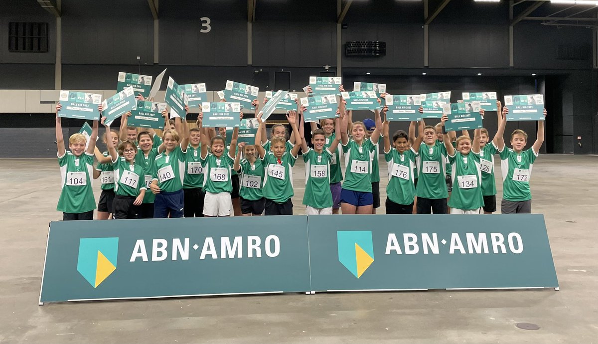 abnamroopen's tweet photo. 25 of our new ballkids! Getting ready for #abnamrowtt 2022… 🎾👏🏼 https://t.co/elhuP5IWuk