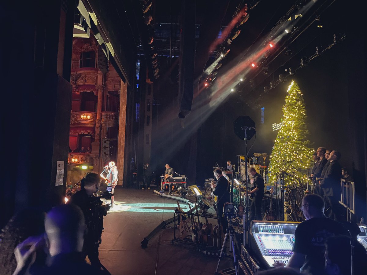 magicfm's tweet photo. We were side of stage for @JamesArthur23’s performance and it was SO special! #MagicofChristmas #WestSideStory https://t.co/co2vL1p7p6