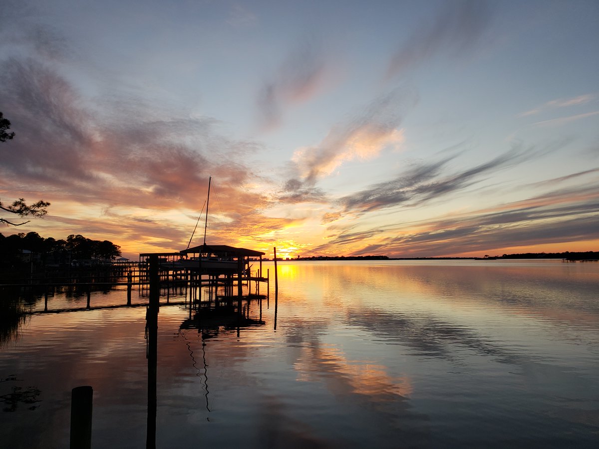 VisitPerdidoKey's tweet photo. Just reflecting over an Old River Sunset #PerdidoKeyLife #OldRiver #SunsetsofPerdido #SundayReflection π€ππ
πΈ Photo By: Keith DuBose https://t.co/Y6XIyk9lgr