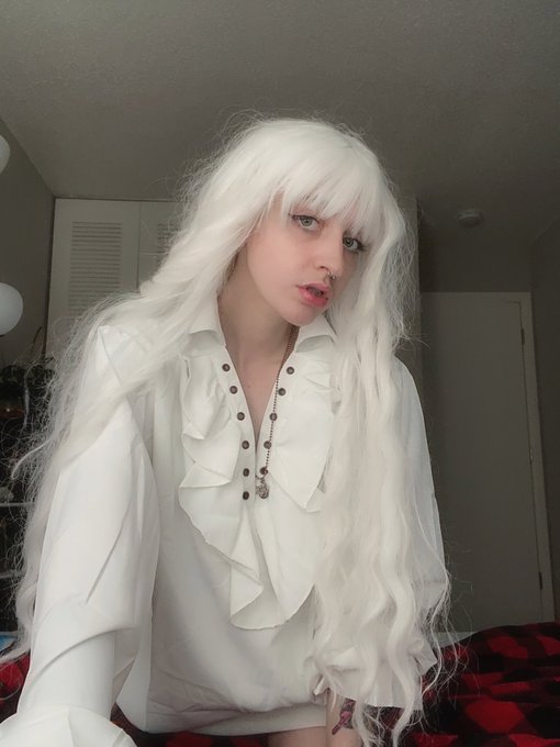 &ldquo;Among thousands of comrades and ten thousand enemies, only you... only you made me forget my dream.&rdquo;<a href="/tag/berserkcosplay"class="tags"><span>#berserkcosplay</span></a><a href="/tag/griffguts"class="tags"><span>#griffguts</span></a><a href="/tag/griffithcosplay"class="tags"><span>#griffithcosplay</span></a>
