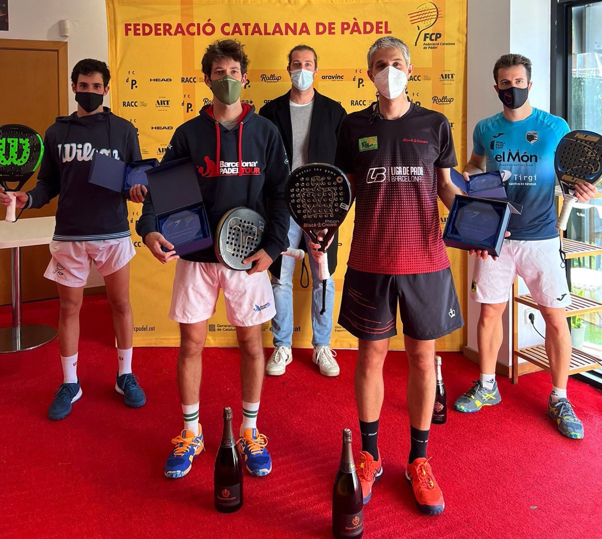 FCatalanaPadel's tweet photo. 🏆 Circuit Català #SlamFCP
📍Tot Pàdel Center
Final 🚹

La parella @EnricSanmarti i @ferran_bueno s’enduen el títol al guanyar per 5/7 6/4 7/5 a @arooomi97 Insa

Felicitats 🙌🙌🙌

#Pàdel #Català #MésPàdelQueMai #Terrassa https://t.co/fSCQFjDq0Z
