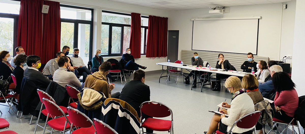 CFouillere's tweet photo. Réunion du comité régional du BREIS à Pontivy. Une matinée de travail très riche pour les socialistes de #Bretagne pleinement engagés dans la campagne présidentielle d’@Anne_Hidalgo et mobilisés pour préparer l’avenir de nos territoires.
#Hidalgo2022 #Presidentielle2022 https://t.co/aLOcXlLB98