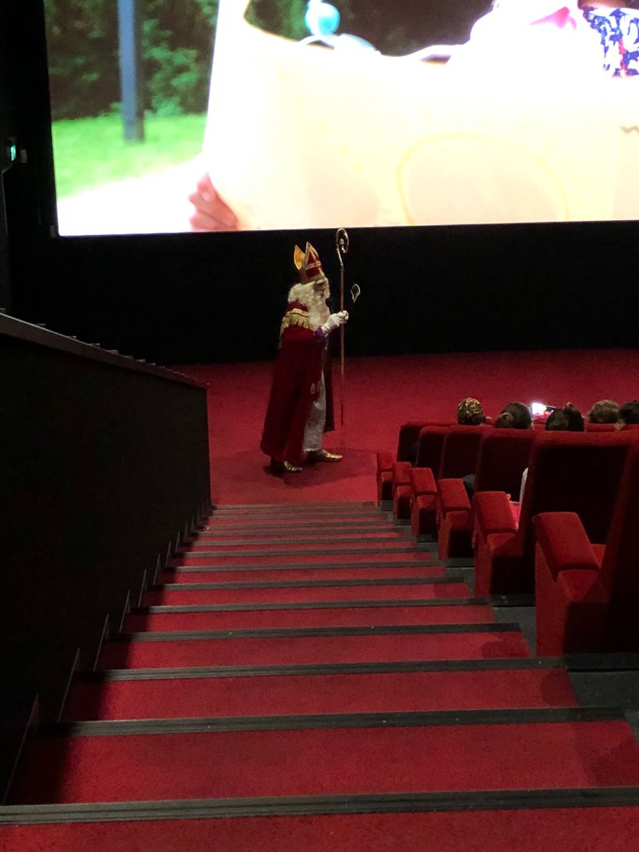 Leslie van Thiel tweet media