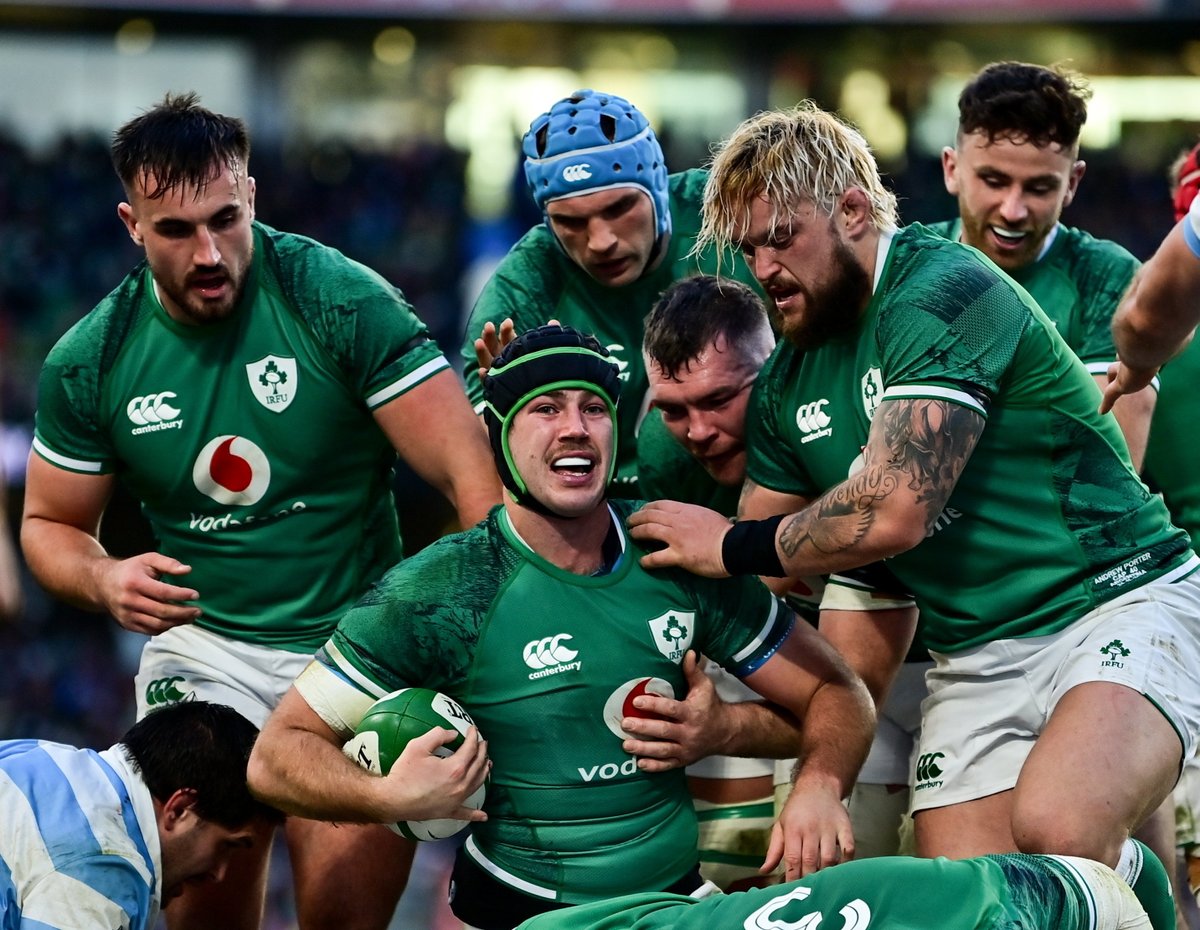 leinsterrugby's tweet photo. 3⃣ / 3⃣ for @IrishRugby men

2⃣ / 2⃣ for @IrishRugby women 

We're very proud of every #LeinsterRugby player who played their part in this successful Autumn Series. 🙌 https://t.co/D4h3XM9y1T
