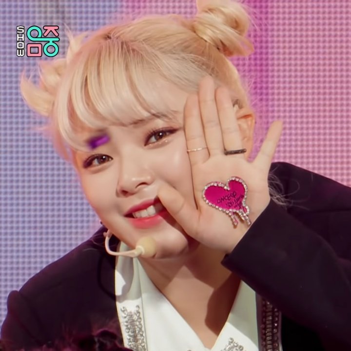 twicesincontext's tweet photo. I vote for #MAMAVOTE #twice https://t.co/Ewbg5aQVul