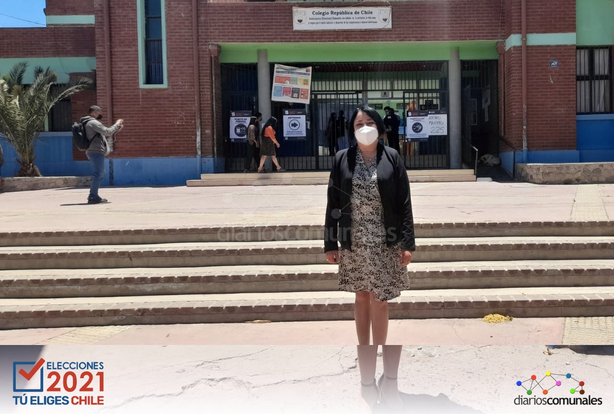 redcomunales's tweet photo. Gobernadora Krist Naranjo acude a #Montepatria para votar en el colegio República de Chile.
#Elecciones2021CL #tueligeschile #VotoRegional #votocomunal https://t.co/DNEjM1pRg1