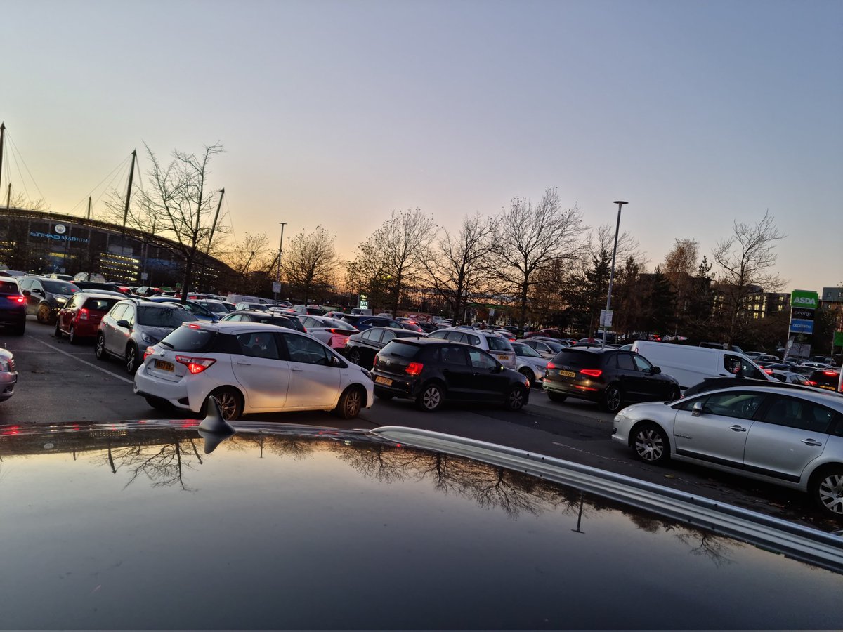 maxine_jt's tweet photo. @asda please remind me why I bother to come shopping at eastlands when I can't get out of the car park due to match day traffic. https://t.co/J8e3EZgsOG