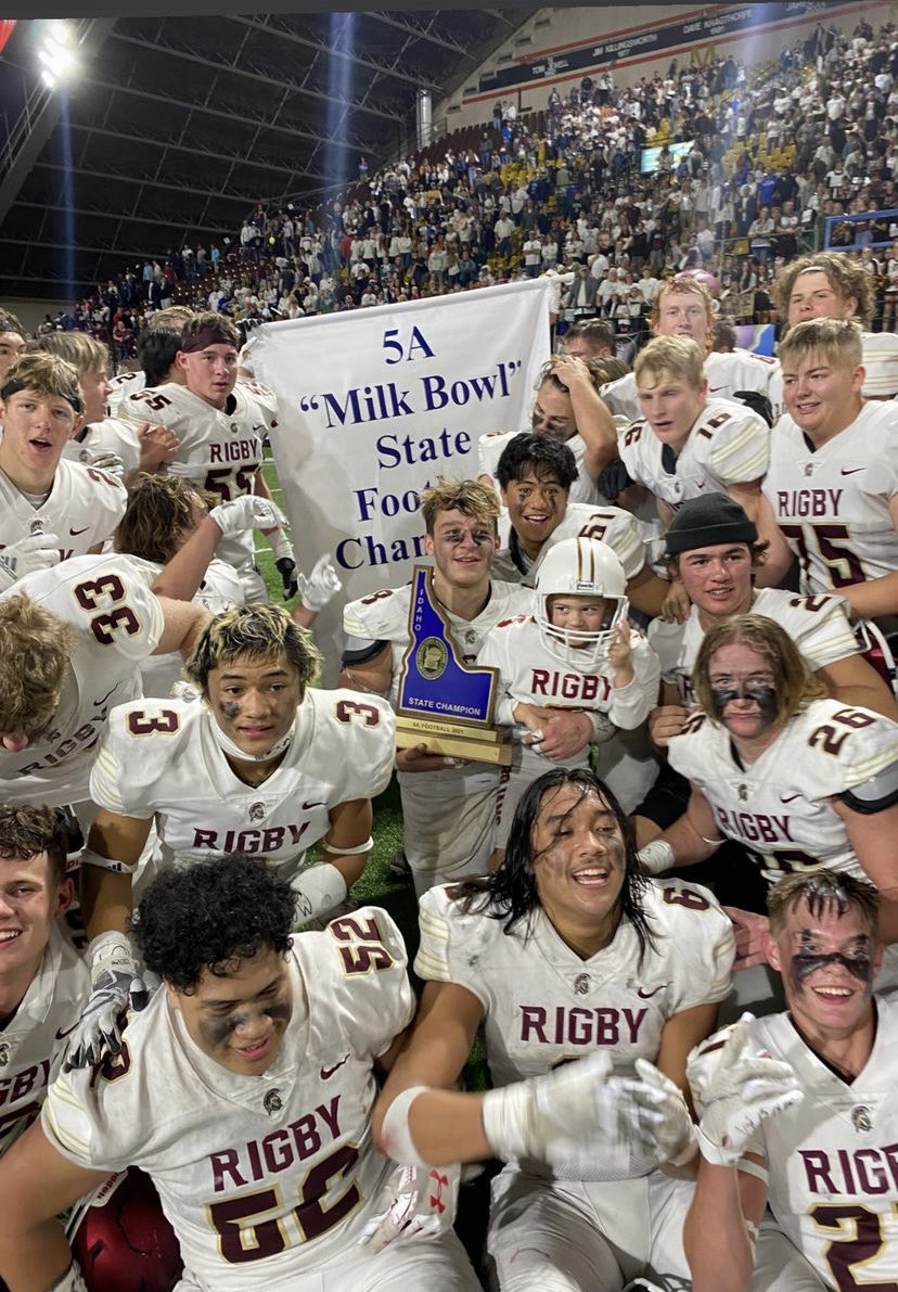 eneyeceeFNG's tweet photo. STATE CHAMPS!!
@RHSTrojanFB https://t.co/sbuw51sSNK