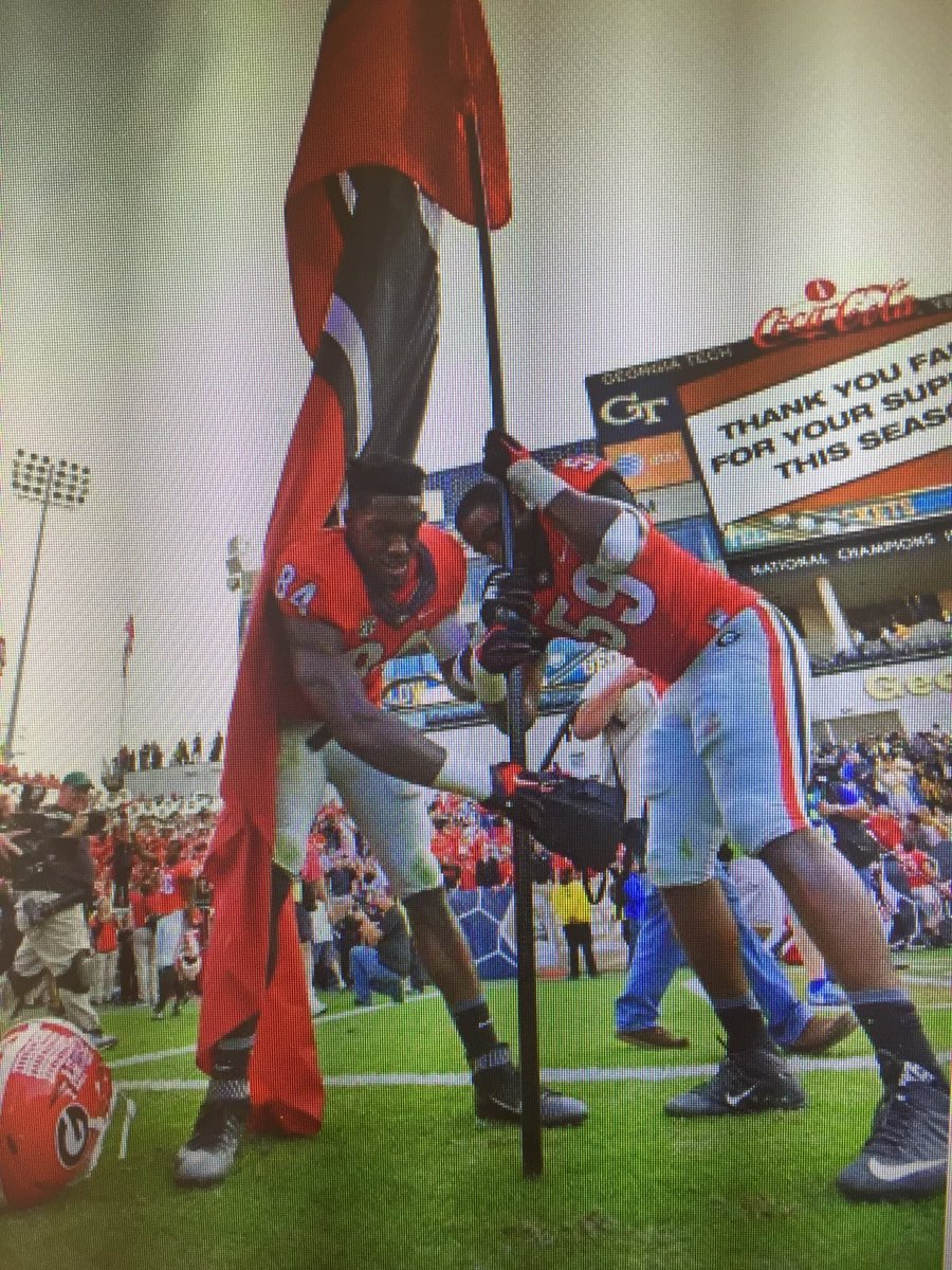 GADawwg777's tweet photo. We run this state
#TechHateWeek
#THWgt https://t.co/MhhYyGyoGq