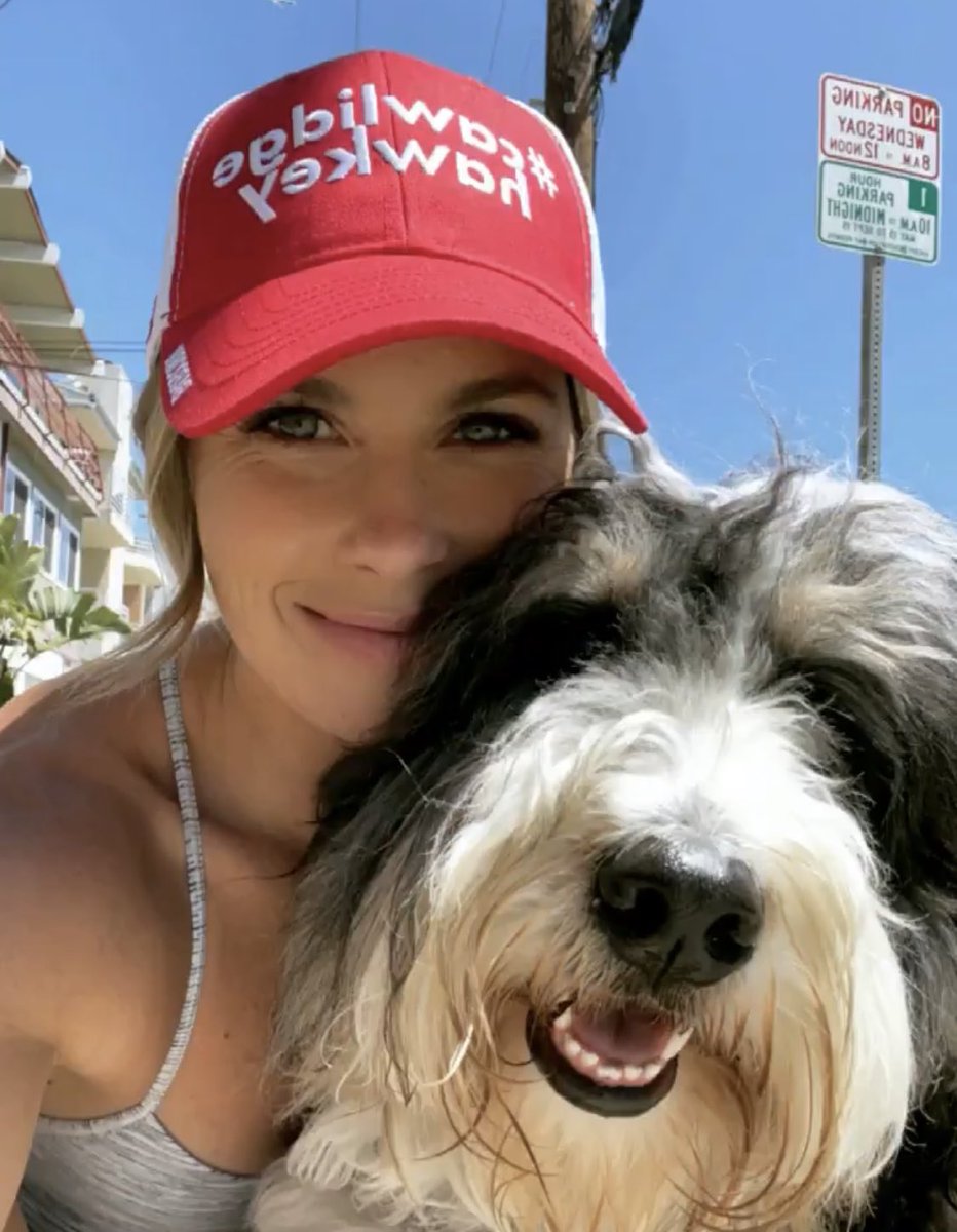 Buccigross's tweet image. BRAND NEW!!! Bucci Mane
#cawlidgehawkey Top 16 
1 MinnDuluth
2 MinnesotaSt
3 WesternMichigan
4 Michigan
5 Quinnipiac
6 NorthDakota
7 NotreDame
8 Denver
9 StCloudSt
10 Minnesota
11 UMassLowell
12 UMass
13 Omaha
14 Cornell
15 BemidjiSt
16 MichTech
(Gear at BucciOT.Com)