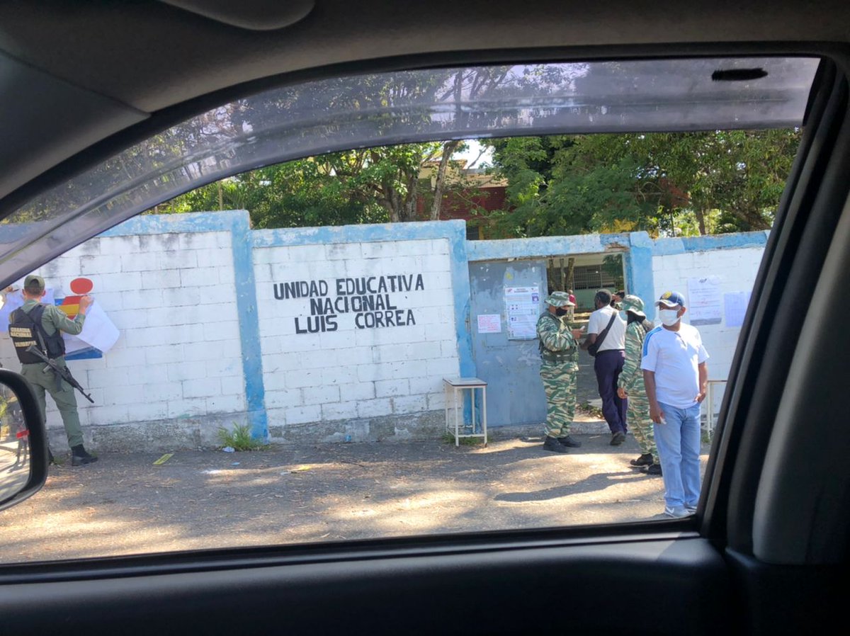 #21Nov Unidad Educativa Luis Correa en Los Teques 
#Elecciones2021 #AltosFM #Centrosdevotaciones #AltosMirandinos