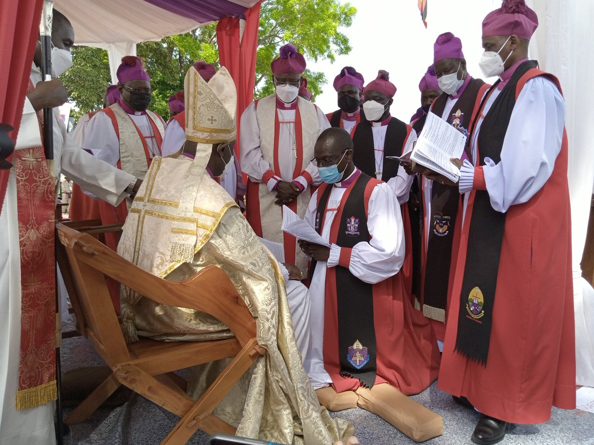 ranena8's tweet photo. Today, I witnessed such a glorious celebration of enthroning and consecrating of the 8th Bishop of the Diocese of Northern Uganda, Bishop Geoffrey Loum at St Philips' Cathedral, Gulu. https://t.co/zyEPIcALI8