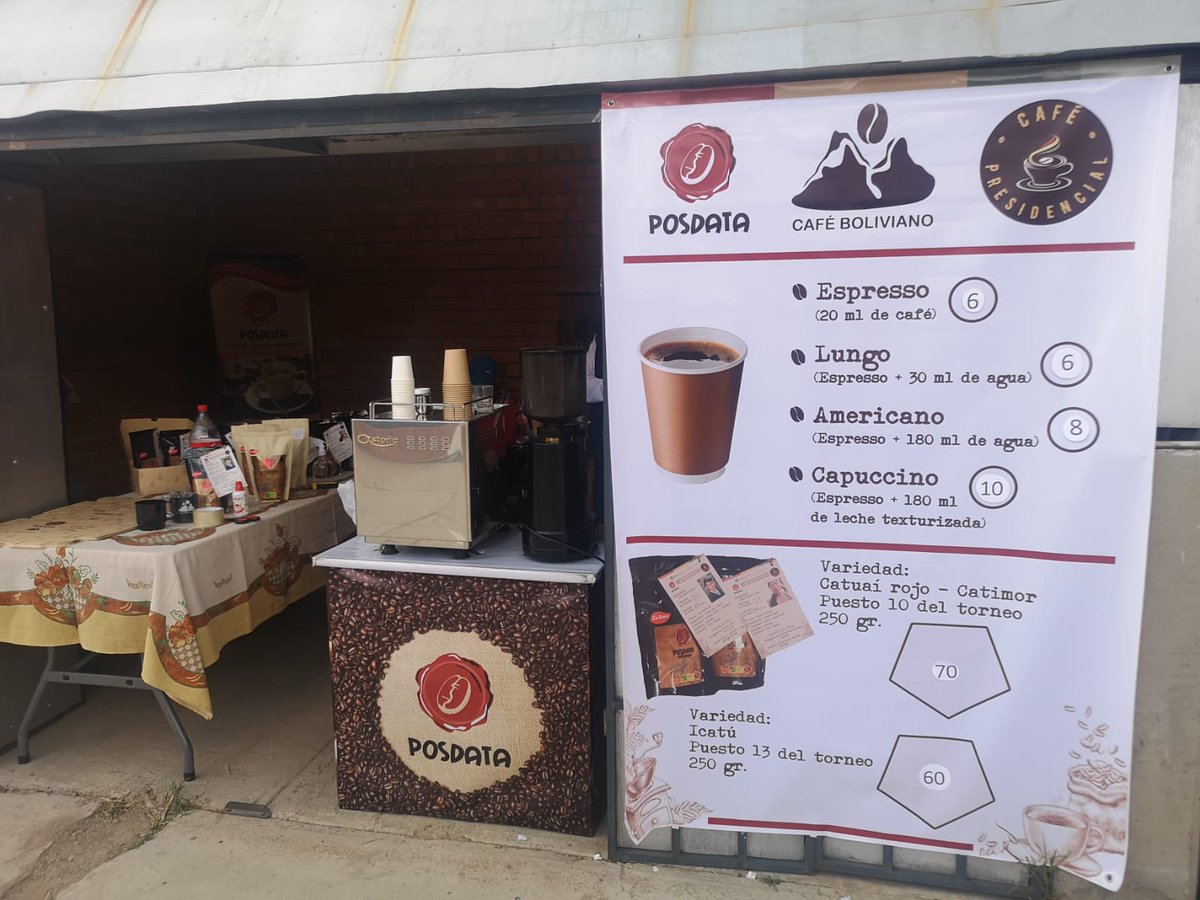 PosdataCafeBO's tweet photo. No te quedes sin tu café #presidencial 😉☕
Si estás en #Oruro aprovecha el último día de la Feria Internacional #Expoteco y visítanos para probar un gran café junto a deliciosos postres 😋🤎 Aprovecha nuestras ofertas especiales por feria! 
#SaborQuePermanece https://t.co/oXBqOI8Kyb
