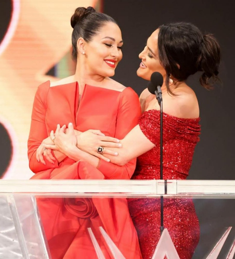 BriannaMGColace's tweet photo. Happy Birthday to my rock @ItsNicoleBella_ 💕 Couldn't have gotten through this world without you by my side. 👯‍♀️🥳 https://t.co/yrqBAXDeYD