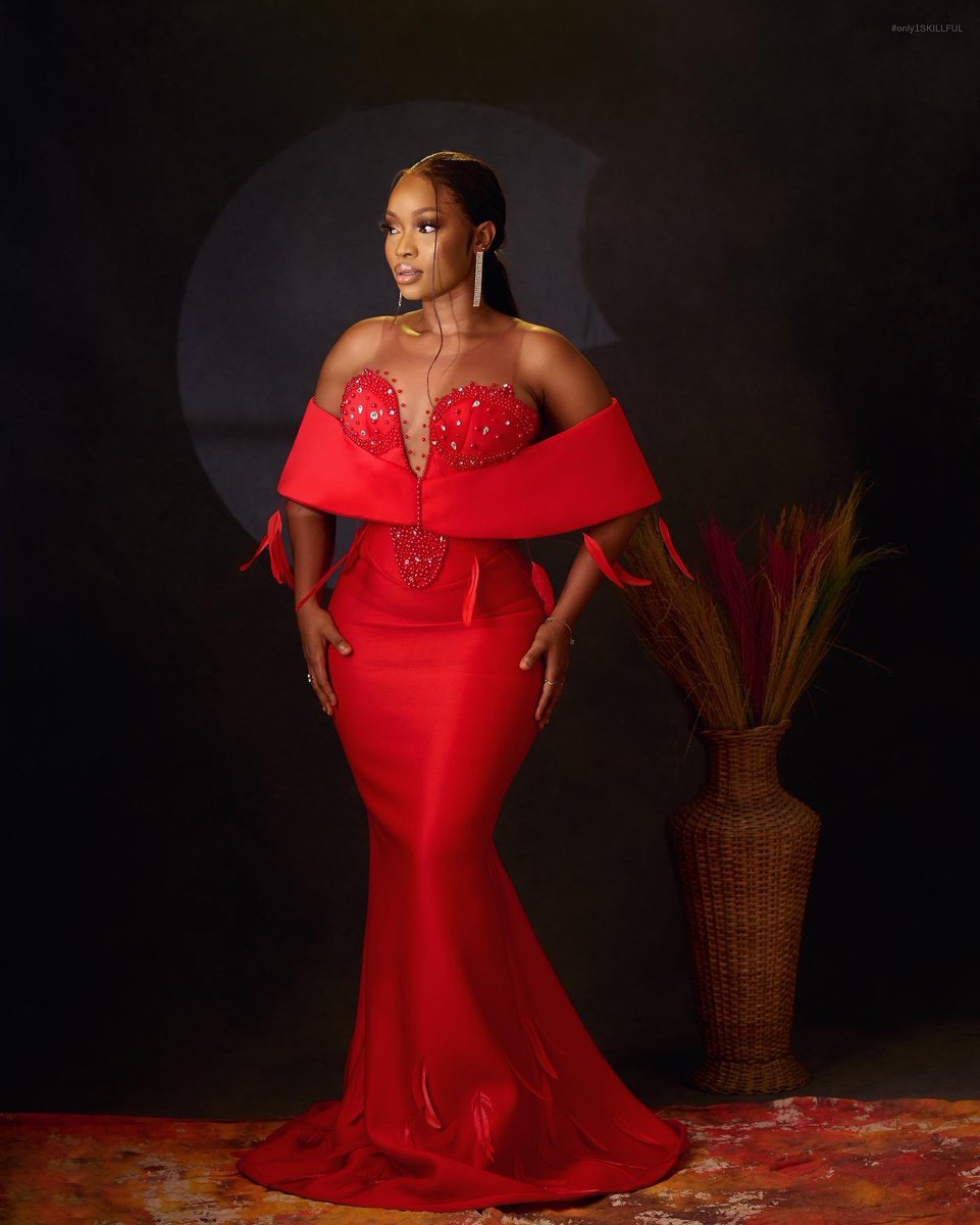 KhavhiaWoman's tweet photo. Tailored in Nigeria by #KhavhiaWoman #Fashion #FashionStyle #FashionDesigner #MadeinNigeria https://t.co/A1yXn6NBdA