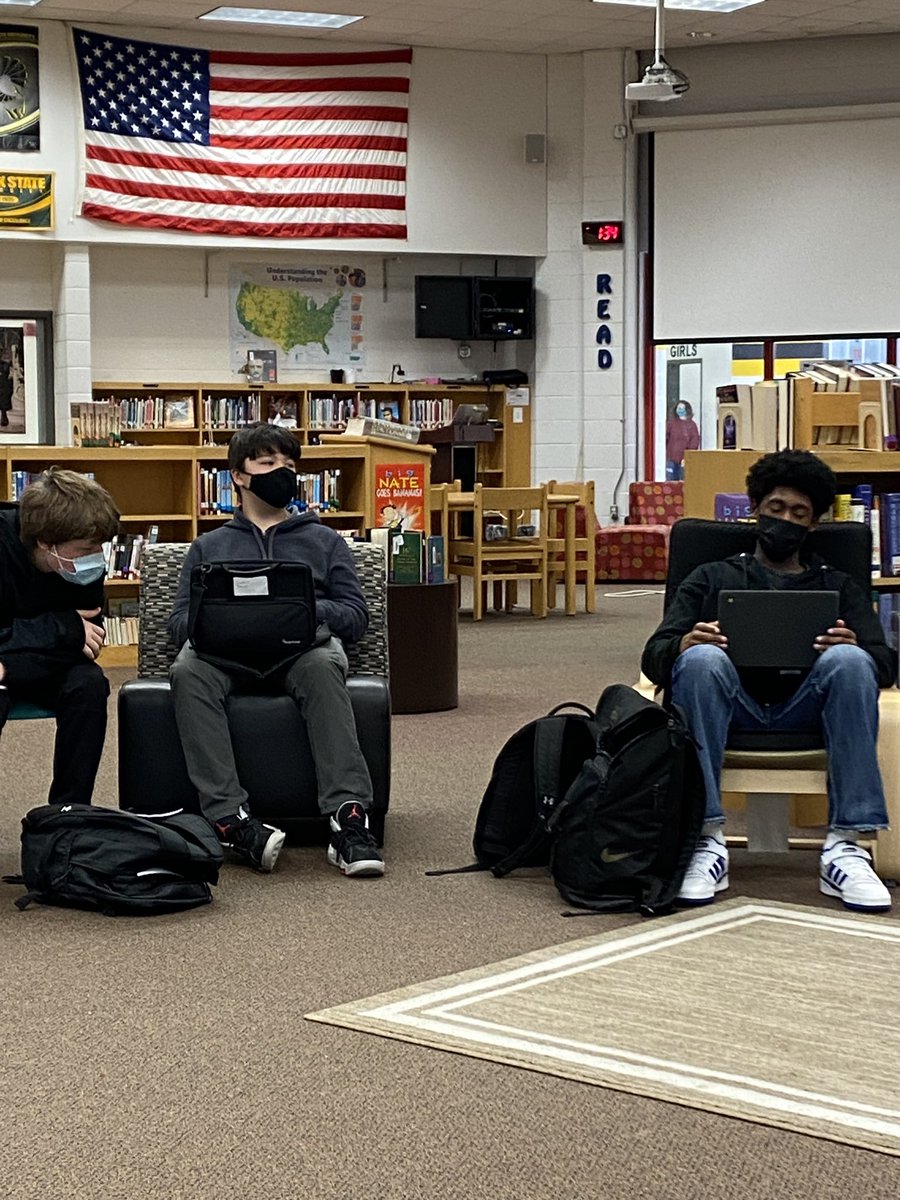 HugoOwensMS's tweet photo. Interactive learning in 8th grade history! #HugoUKnow #HugoIsForEveryOne https://t.co/toVlqBHKTT
